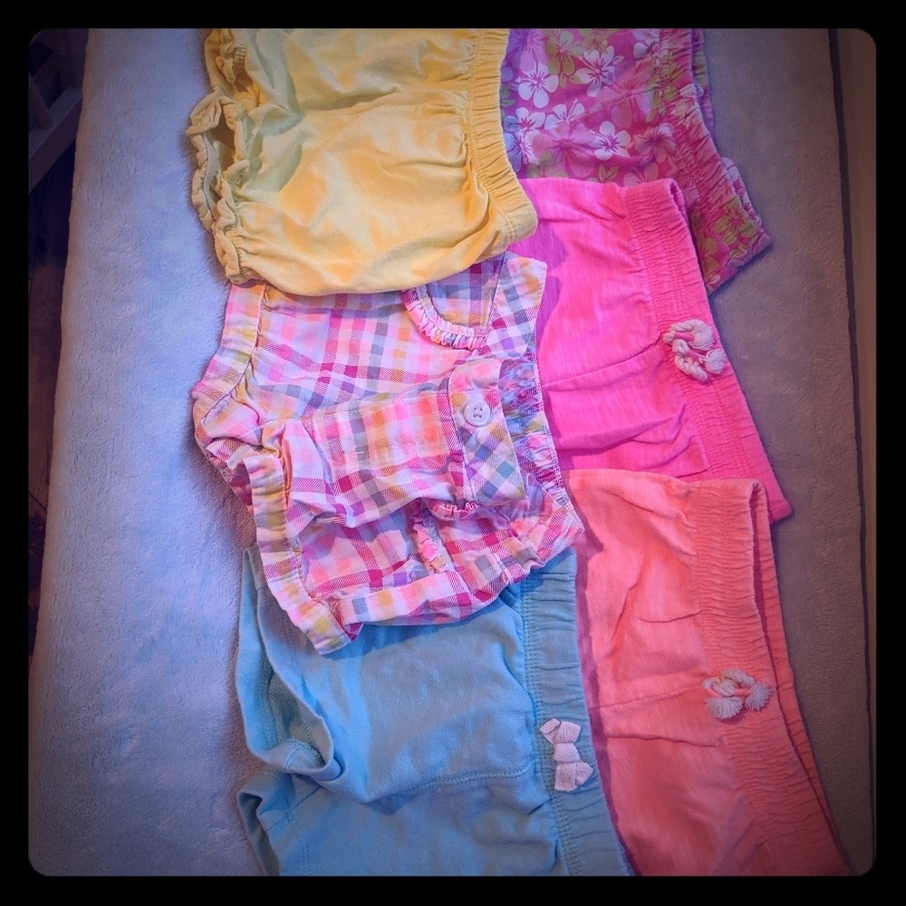 6 pairs of size 12 months shorts